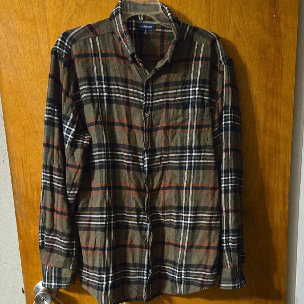 Croft & Barrow Olive Green Plaid Button-Up Shirt Size Large: C